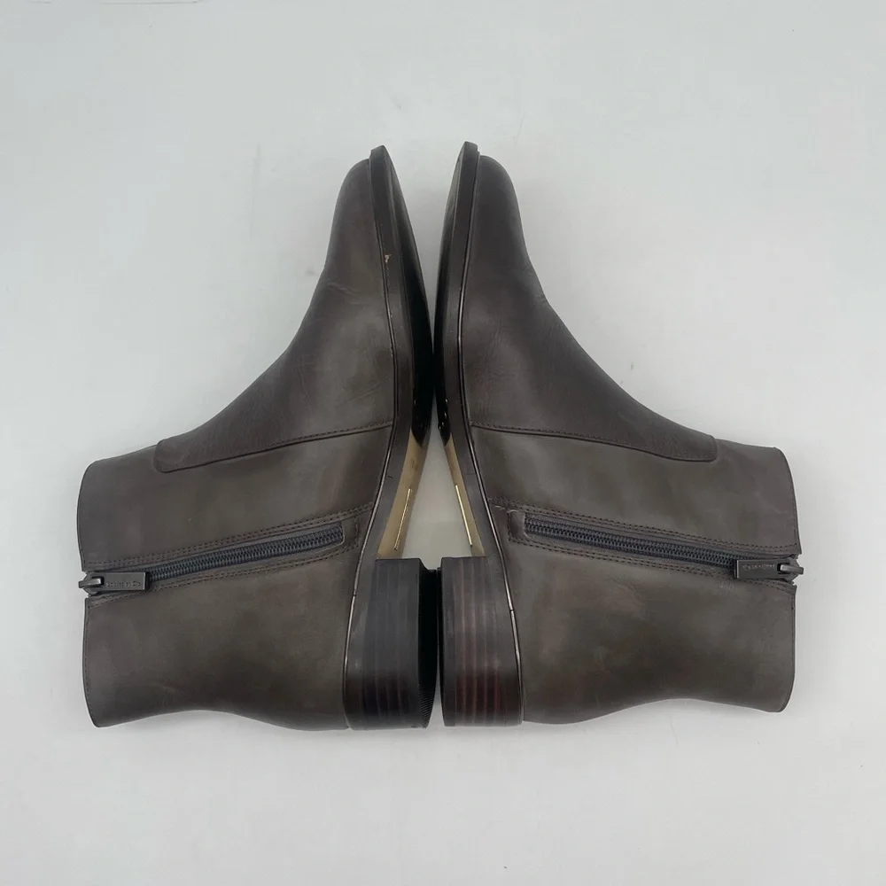 Louise et Cie Lo-Courmay Bootie.  Size 8.5
